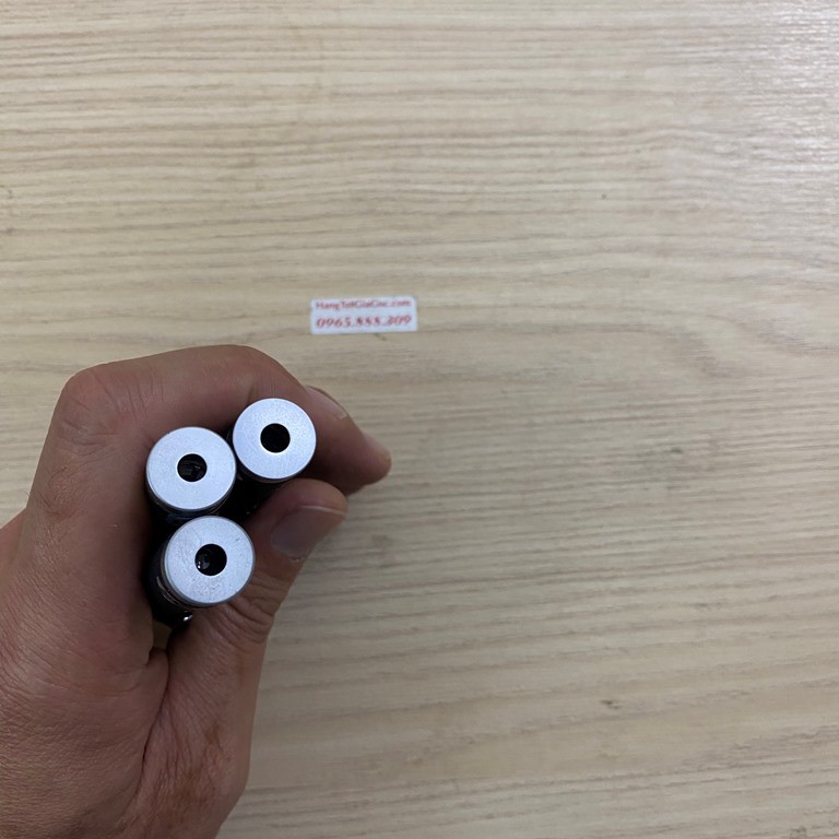 Đèn pin chiếu tia laser mini 201 tia màu tím cực đẹp và chiếu xa, sạc USB tiện dụng