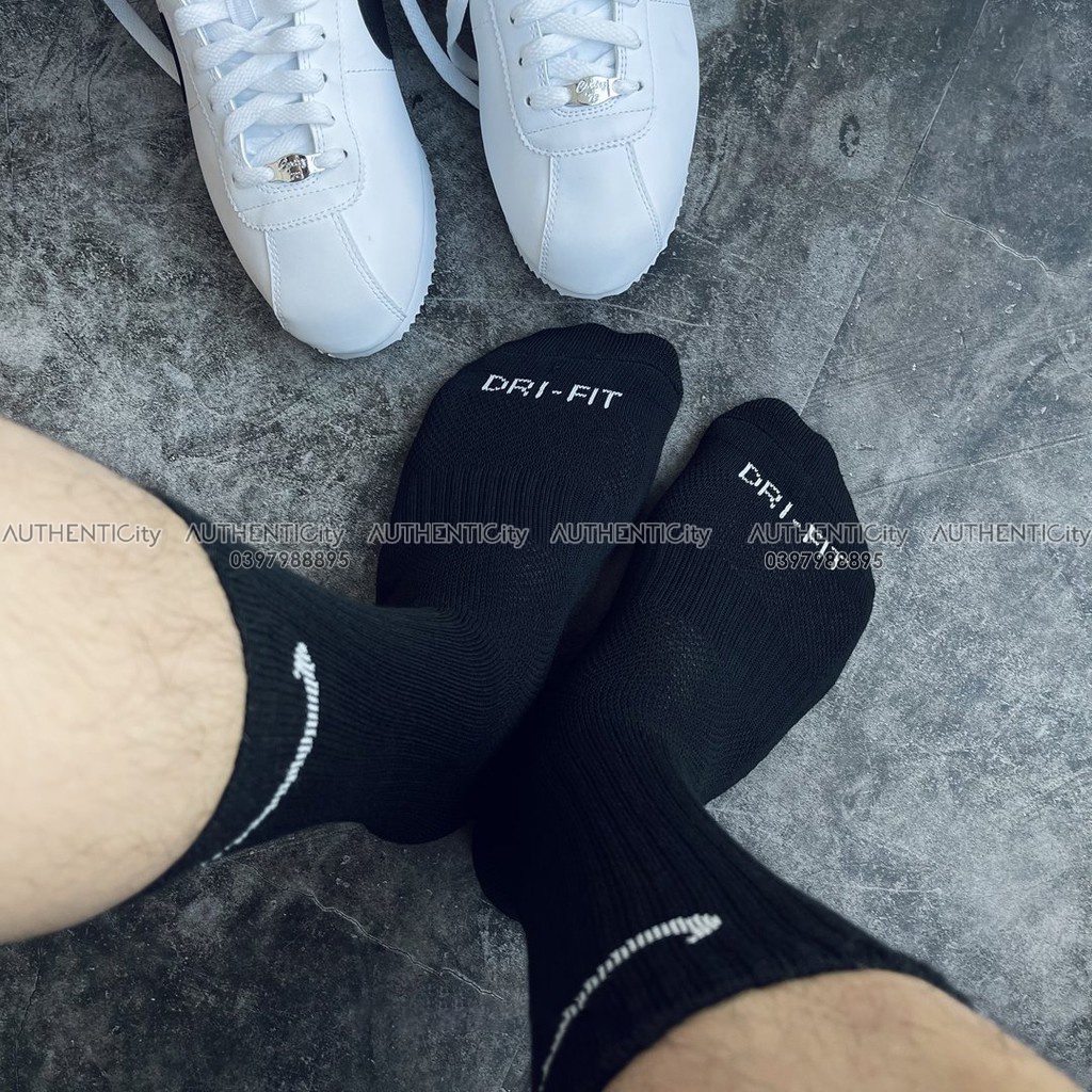 Tất vớ thể thao cổ cao Nike Drifit chính hãng