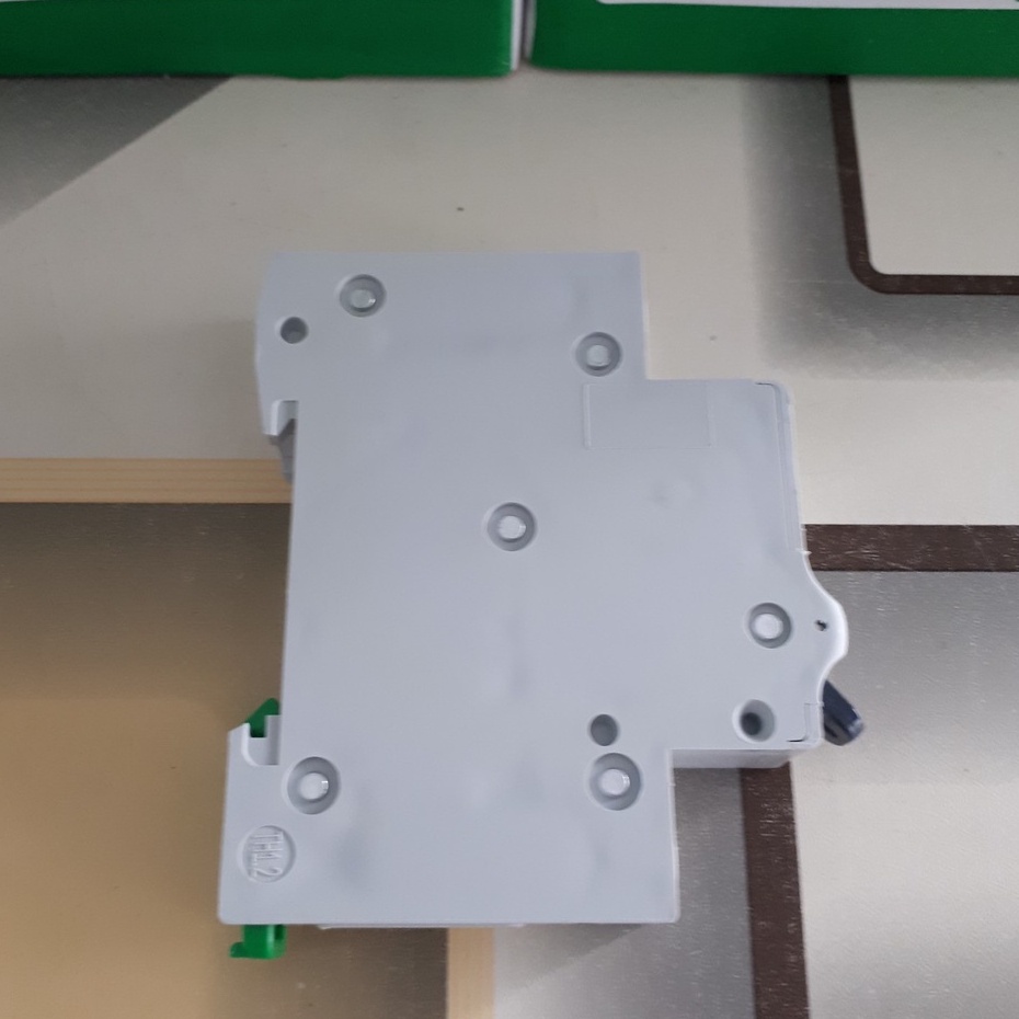 Cầu dao điện, aptomat, MCB gài 1 pha 6A-10A-16A-20A-25A-32A-40A-50A-63A dòng cắt 4.5KA - Schneider