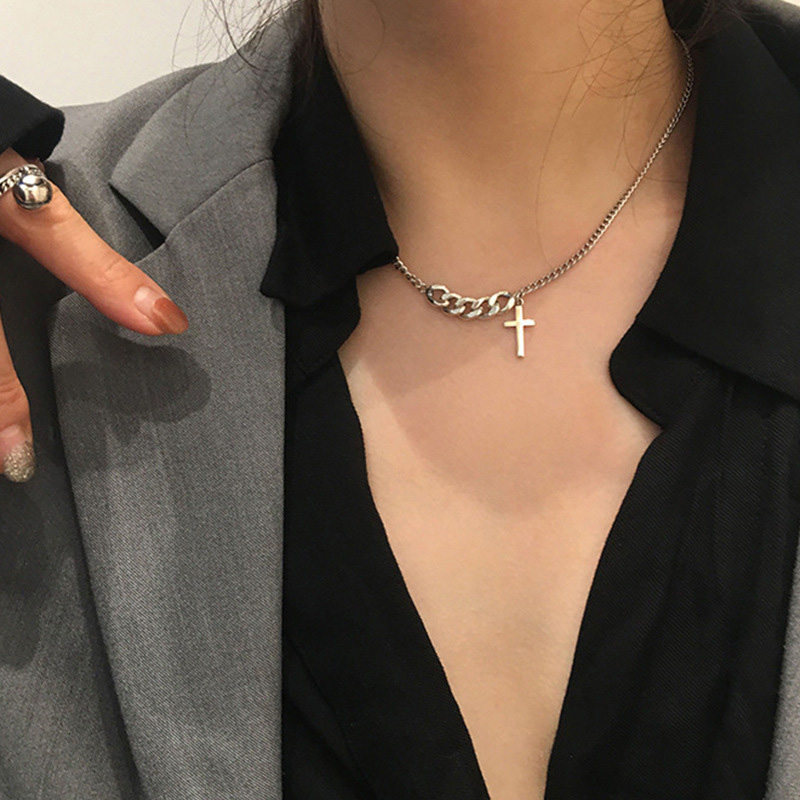 Vòng Cổ Choker Mặt Hình Thánh Giá Phong Cách Hip Hop Cá Tính