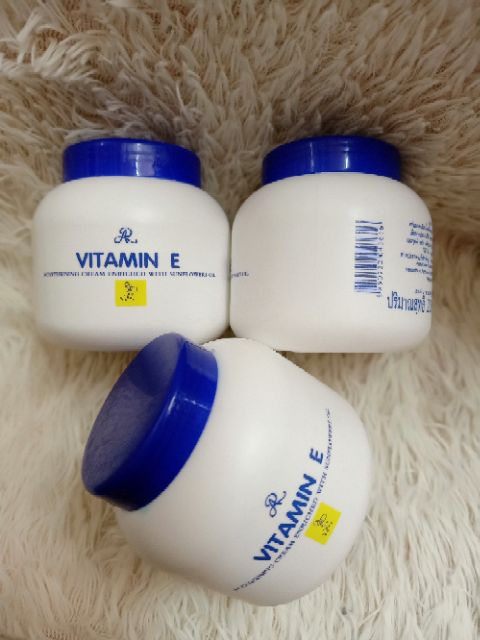 Kem dưỡng ẩm trắng da VITAMIN E