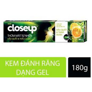 Kem đánh răng Closeup dâu quất & thảo dược 230g