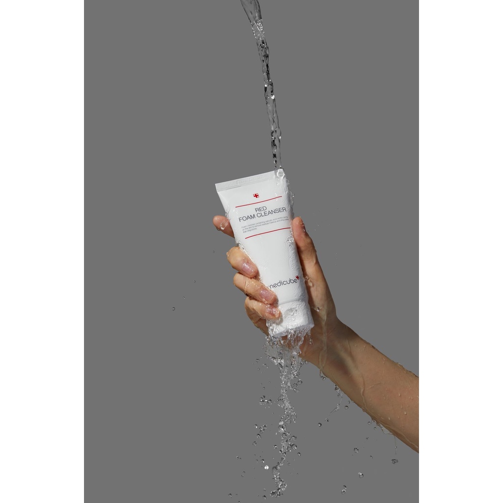 Sửa rửa mặt Medicube Red Foam Cleanser 120ml