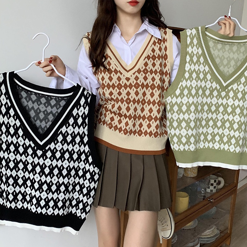 Áo len gilê IELGY cổ chữ V không tay màu trơn cho nữ