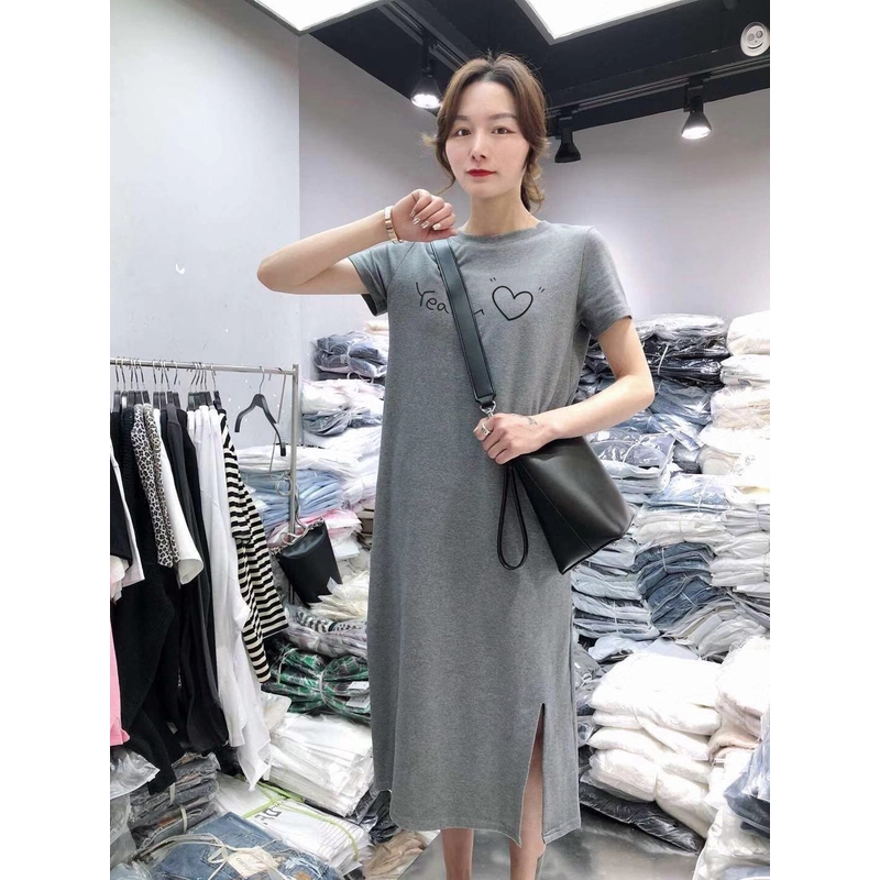 Đầm nữ ngắn tay xẻ tà duyên dáng | BigBuy360 - bigbuy360.vn