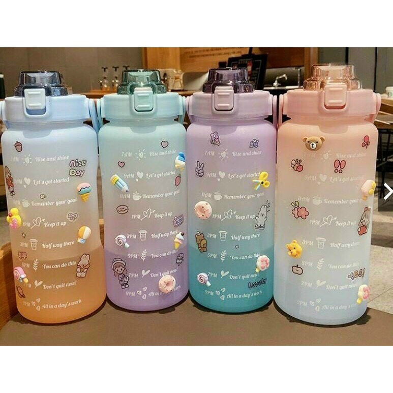 Bình đựng nước thể thao 2 lít có vòi hút , vạch chia giờ uống siêu dễ thương chất liệu an toàn tiện lợi