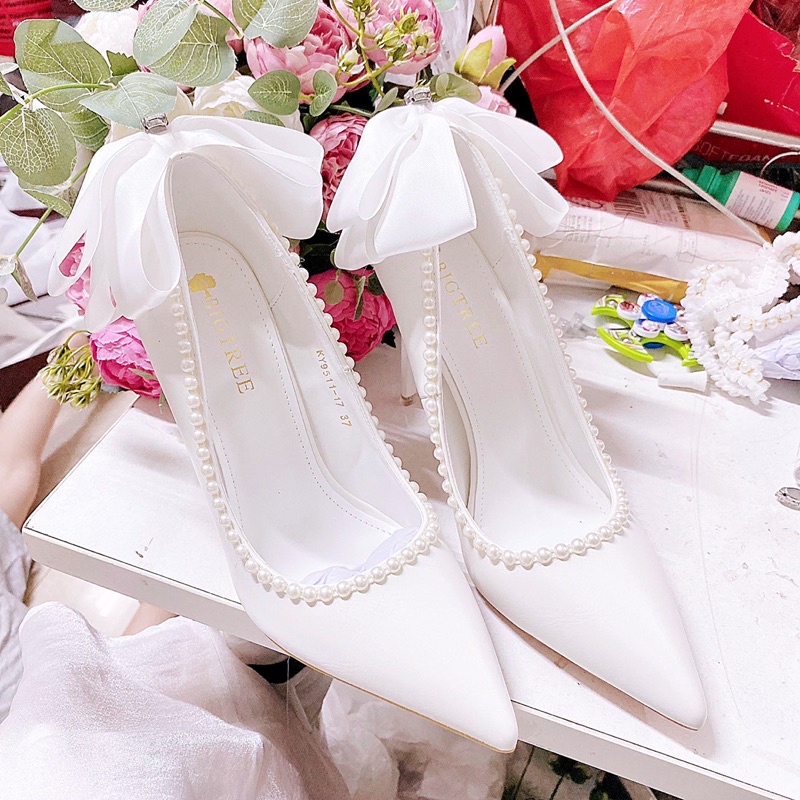 GIÀY CƯỚI THIẾT KẾ NƠ GÓT VIỀN ĐÍNH HẠT TRAI CAO CẤP  (là mẫu tkế thủ công vui lòng chắc chắn trước khi đặt hàng)