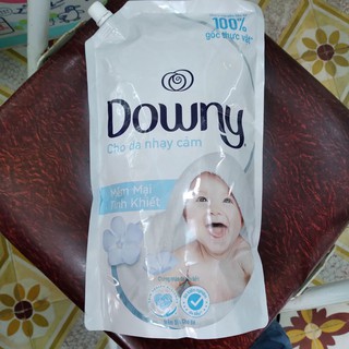 Nước Xả Vải Downy da nhạy cảm Túi 1.6/2.6L