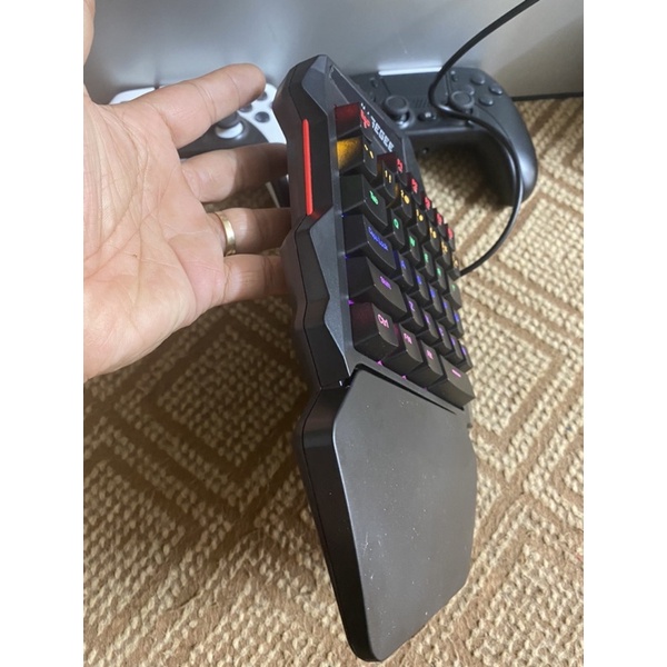 Bàn phím cơ 1 tay Magegee MR-AXE - Blue Switch - Bàn phím cơ chơi game