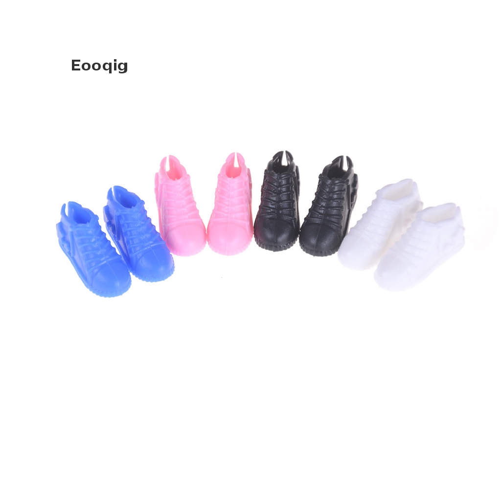 Set 4 đôi giày thể thao thời trang cho búp bê Barbie