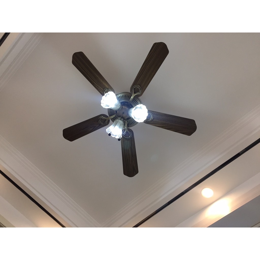 Đèn Quạt trần trang trí tân cổ Châu Âu