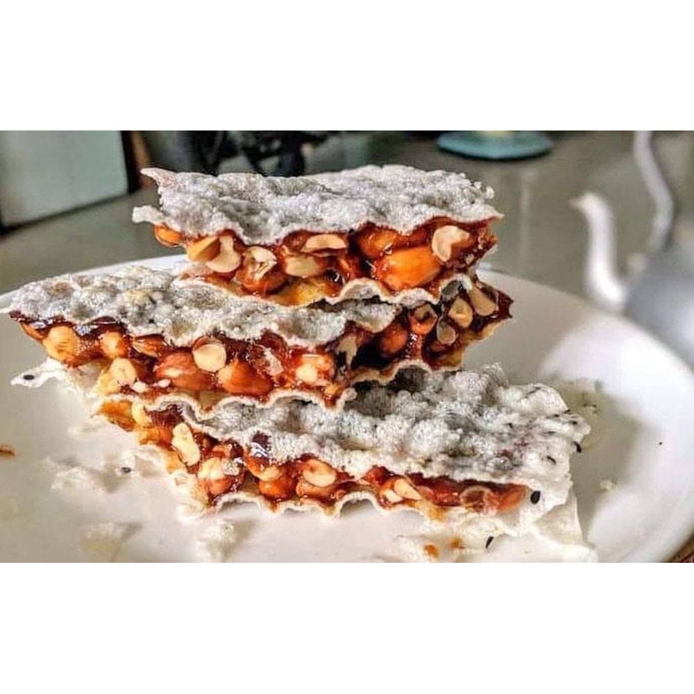 Đặc Sản  Kẹo Cu đơ Phong Nga - Chính gốc Hà Tĩnh, Hộp Nhựa Mica