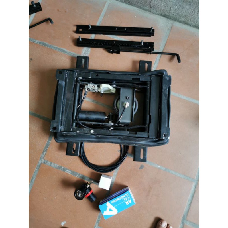 ĐẾ GHẾ HƠI chế  cho xe 1tấn đến 9tấn, đế ghế hơi chế cho xe du lịch, xe 16 chỗ , xe khách