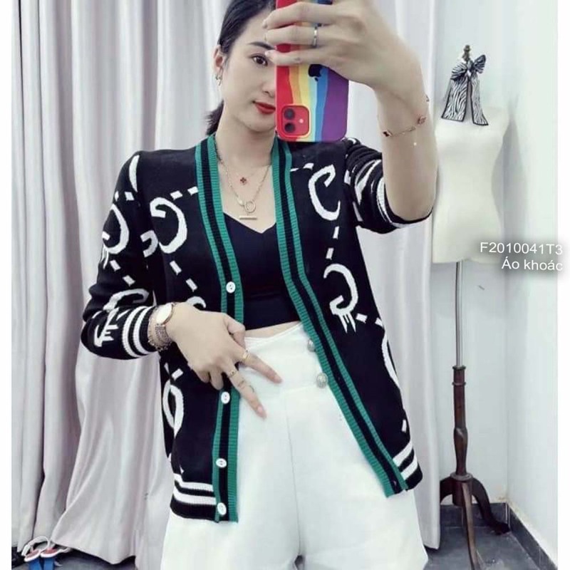 Áo khoát len họa tiết phối viền