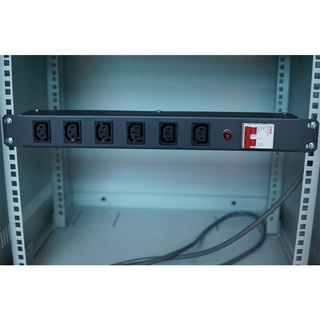 Ổ cắm điện , thanh nguồn pdu rack 6 cổng chuẩn c13