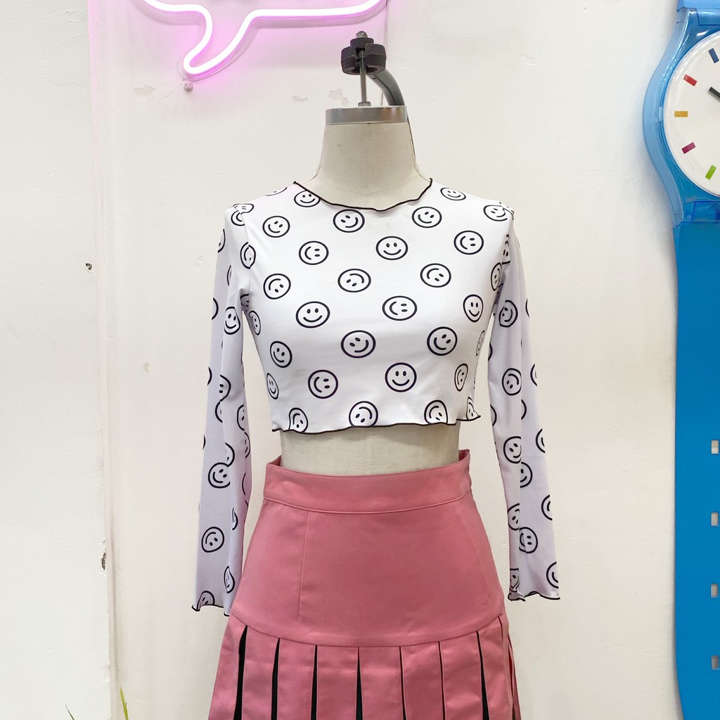 Usthebasic - [Shopee Exclusive] Áo Croptop Smiley Lettuce-edge