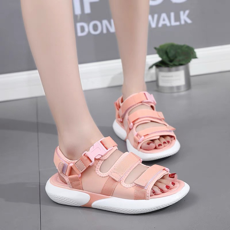 Sandal nữ quai ngang hàn quốc 3 quai dán có quai hậu sau điều chỉnh đế bánh mì êm mềm đi học đi chơi đi làm đều được