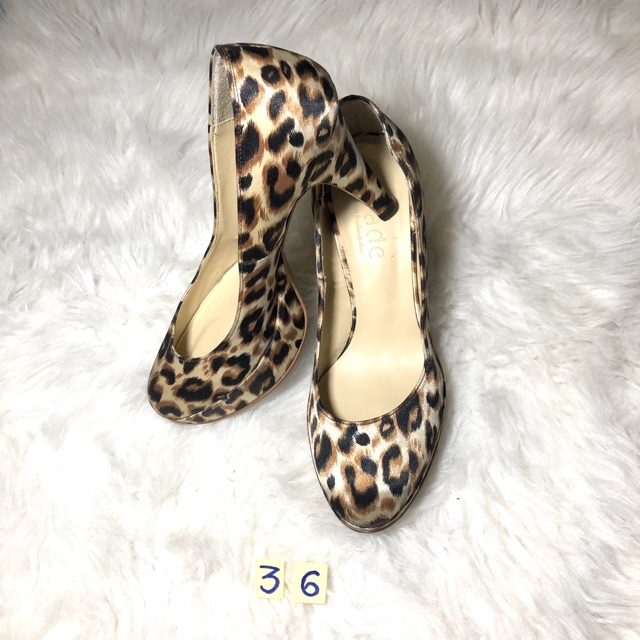 Giầy cao gót Độ mới cao