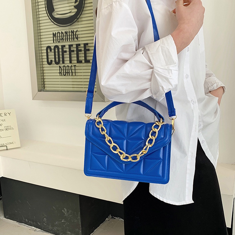 Túi đeo chéo vai IELGY kiểu vuông nhỏ họa tiết hình thoi phối xích thời trang cho nữ