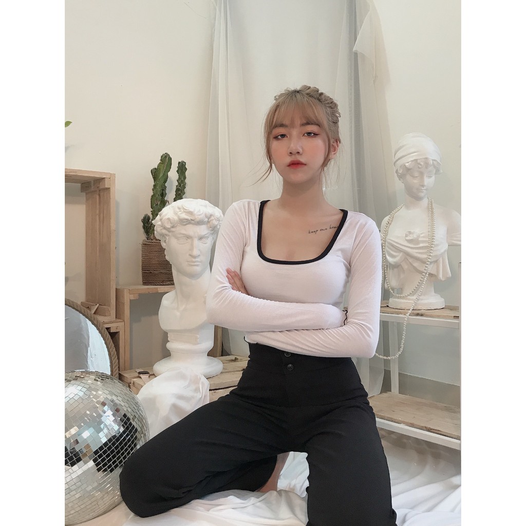 Áo cổ vuông cuốn biên tay dài