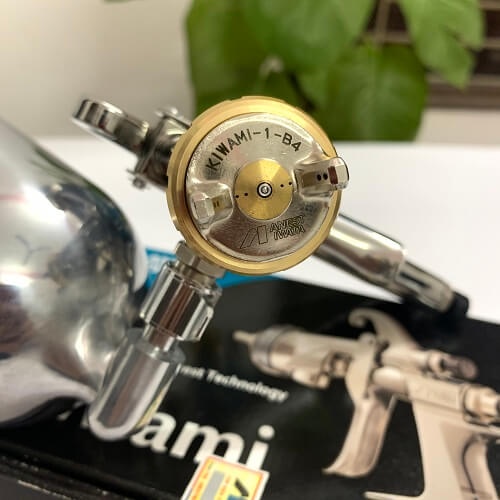 Súng Phun Sơn Màu Nhũ Bạc Ô Tô Kiwami-1-13B4 Chính Hãng Anest Iwata