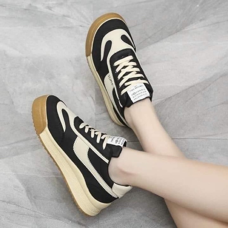 Giày thể thao nữ, sneaker màu nâu và đen mẫu hót