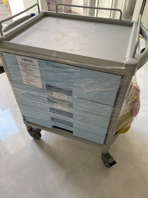 Màng quấn PE 50cm, nilong quấn hàng hóa, pallet ,vali, máy móc..bảo vệ khi vận chuyển.