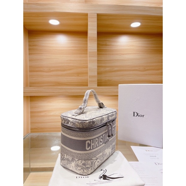 Túi xách diỏr cốp hàng thêu sz 23 order trung