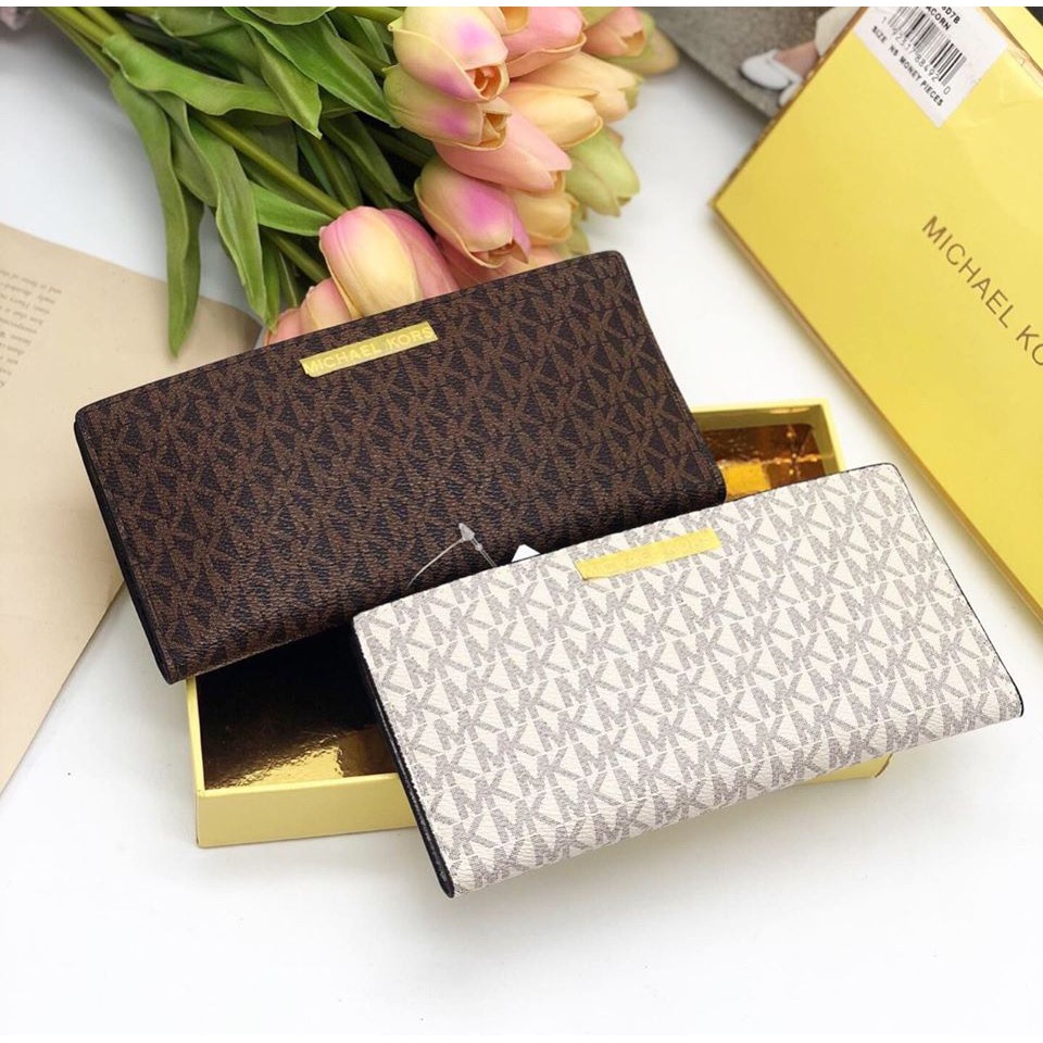 Ví gấp dạng thể Michael Kors