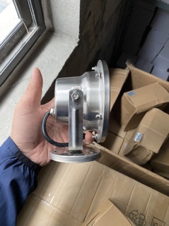 Đèn Led âm nước 6w chân đế chiếu sáng đài phun nước, hồ bơi bể tiểu cảnh hòn non bộ sân vườn cảnh quan