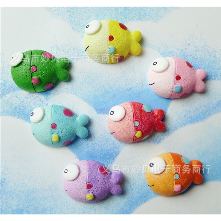 Sticker jibbitz cá béo nhiều màu gắn dép sục Crocs