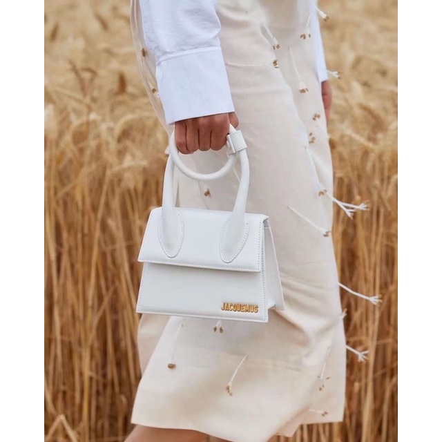 TÚI QUAI XOẮN JACQUEMUS