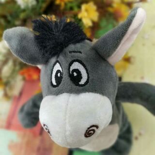 Lừa con Pookey nhại giọng nói