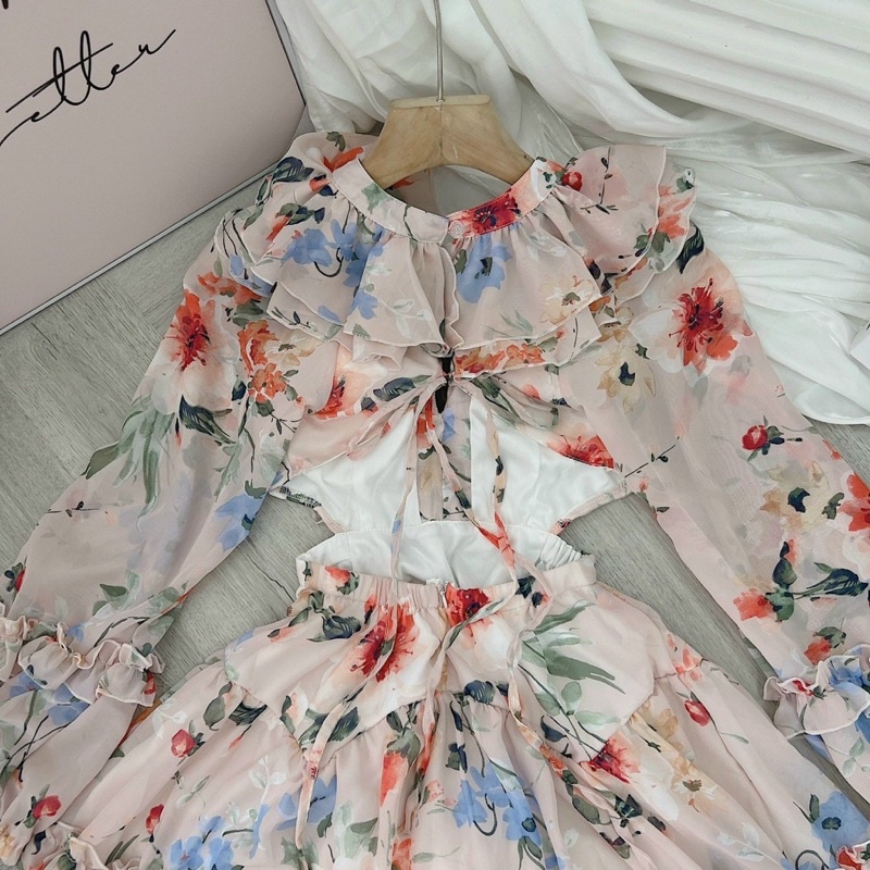 ĐẦM BÈO XINH KHOÉT EO