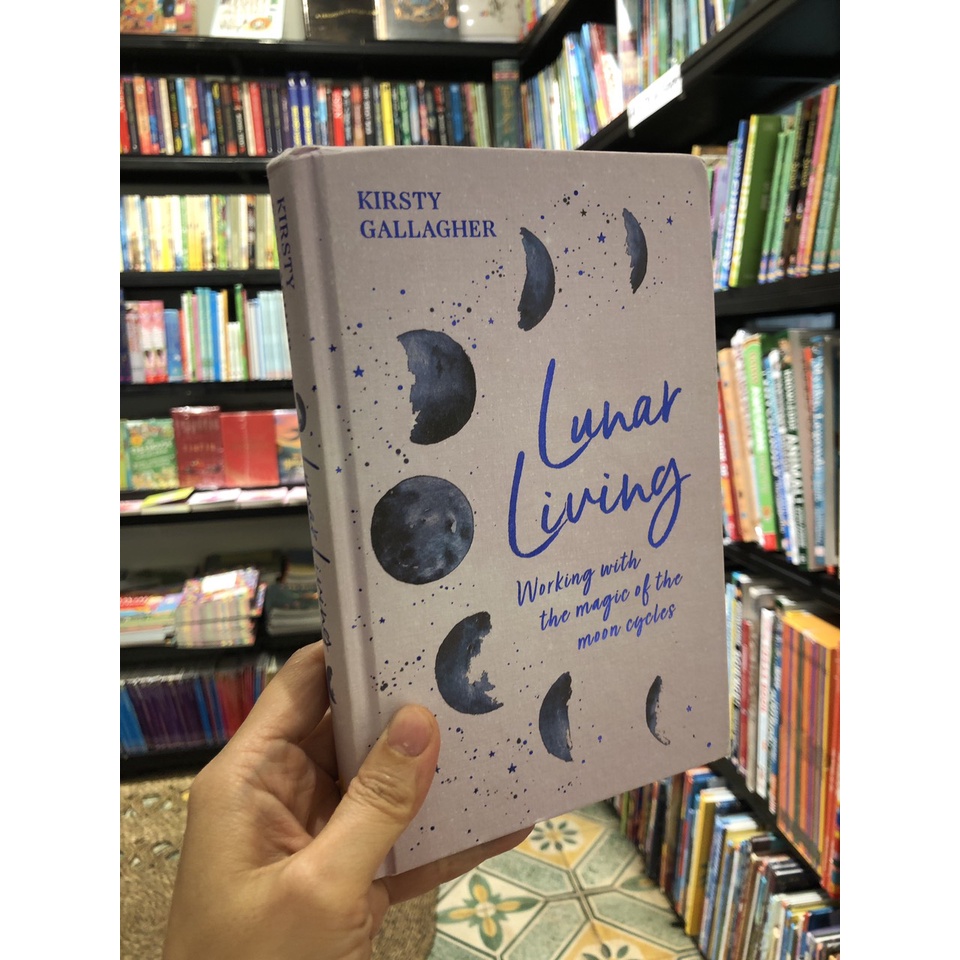 Sách - Lunar Living - Bìa cứng