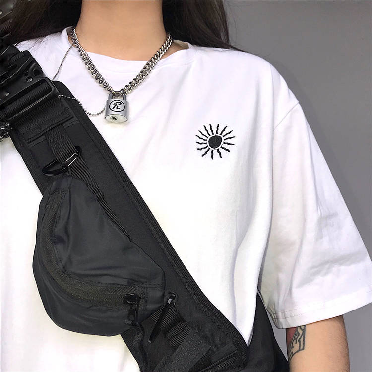 Summer 2021 new Korean version of Harajuku hip-hop bf wind loose short-sleeved Hong Kong-style T-shirt women's top ins