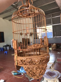 Lồng khuyên đục rồng nổi