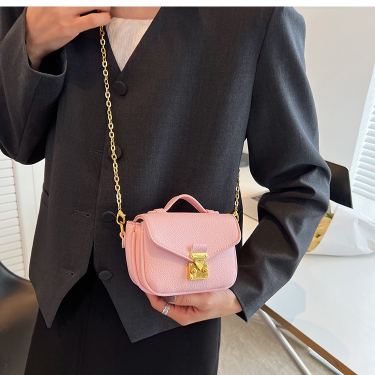 Túi Đeo Vai Hình Vuông Cỡ Nhỏ Phối Dây Xích Thời Trang Cho Nữ