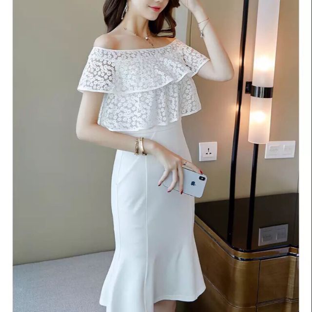 đầm ôm phối ren trễ vai
