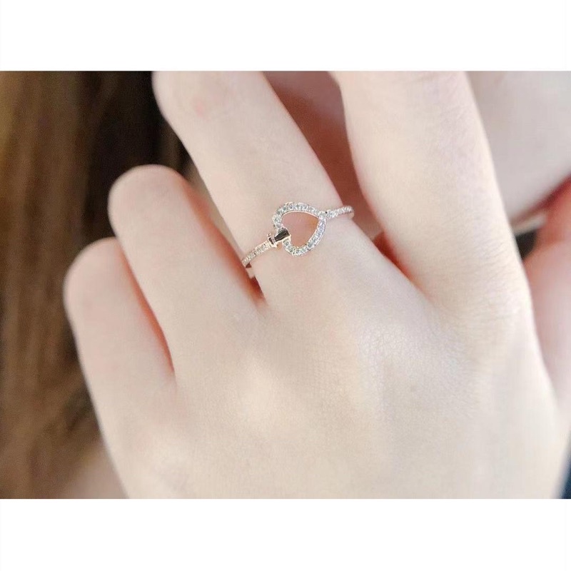 nhẫn đính đá cao cấp