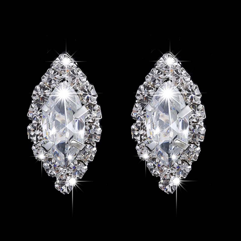 vòng cổ Và Đôi Khuyên Tai Đính Đá Thiết Kế Duyên Dáng