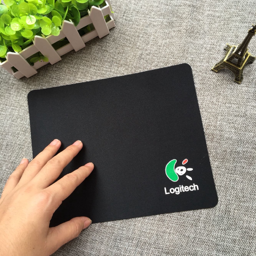 Miếng lót chuột chơi game Logitech 24cm × 20cm chất lượng cao