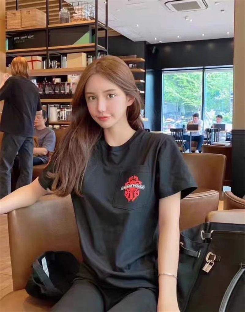 Áo thun tay ngắn cổ tròn in chữ CHROME HEARTS