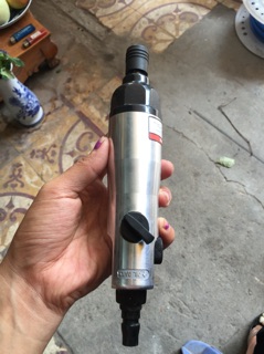 Máy bắn vít bằng hơi