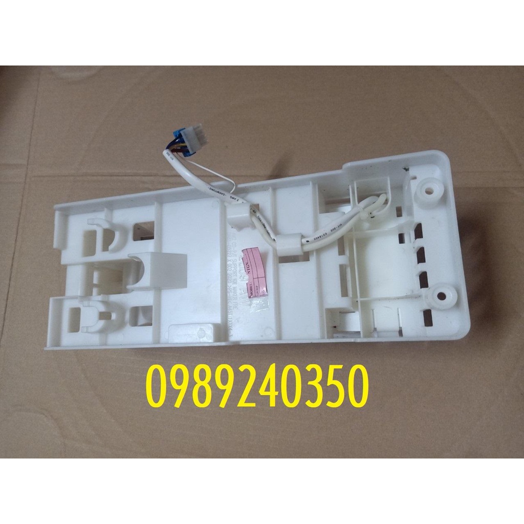 Khay đá rơi tủ lạnh Samsung kèm mô tơ đổ đá chính hãng