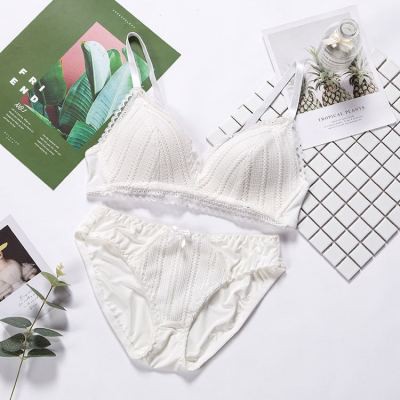 Bộ đồ lót  bèo mút xoài có gọng đệm vừa