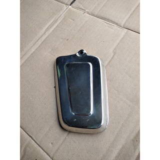 nắp cốp xe 67 inox