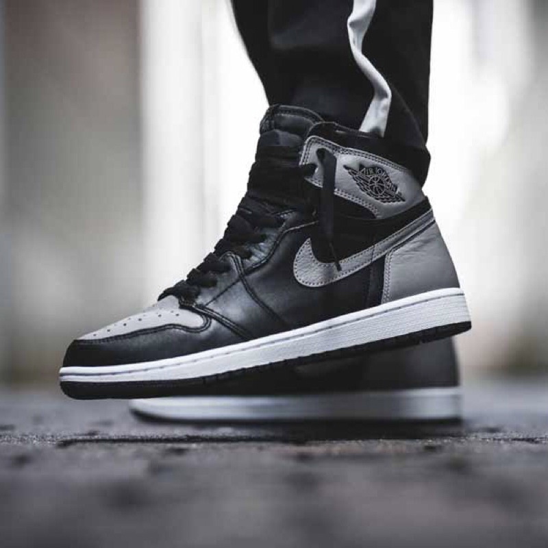 'Giày Cổ Cao' Nike Air Jordan 1 Retro High Shadow