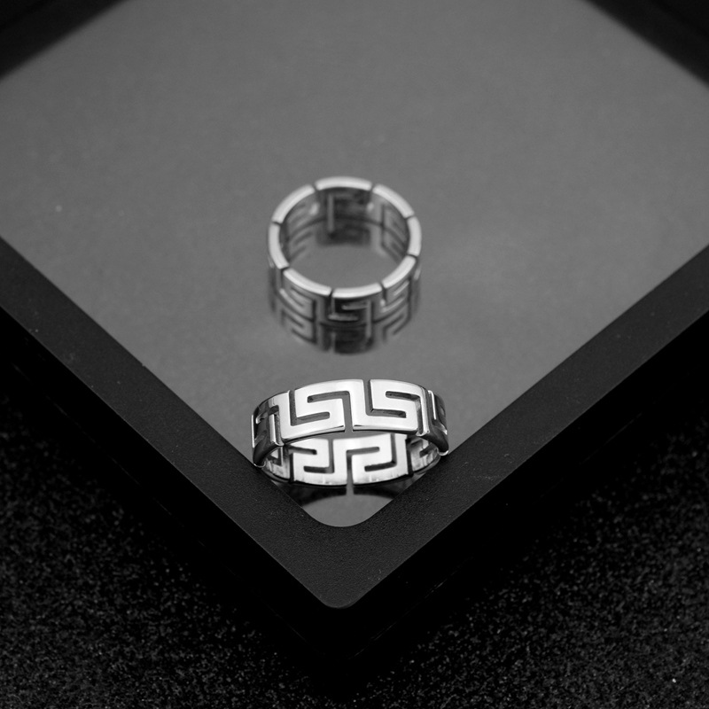 Nhẫn đeo ngón bằng thép không gỉ thiết kế họa tiết độc lạ