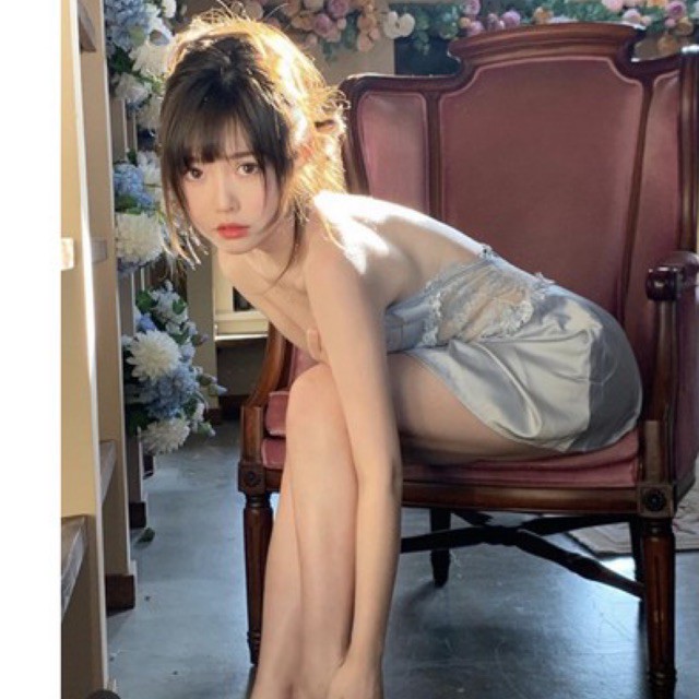 Váy Ngủ Lụa Cao Cấp Phối Ren Ngực 7818 | BigBuy360 - bigbuy360.vn